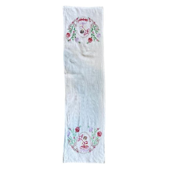 Vintage Table Runner Hand Embroidered Girl with Umbrella & Flowers decor 40" . - Picture 3 of 10
